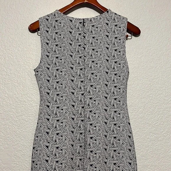 Diane Von Furstenberg Geo Print Dress - Picture 7 of 11